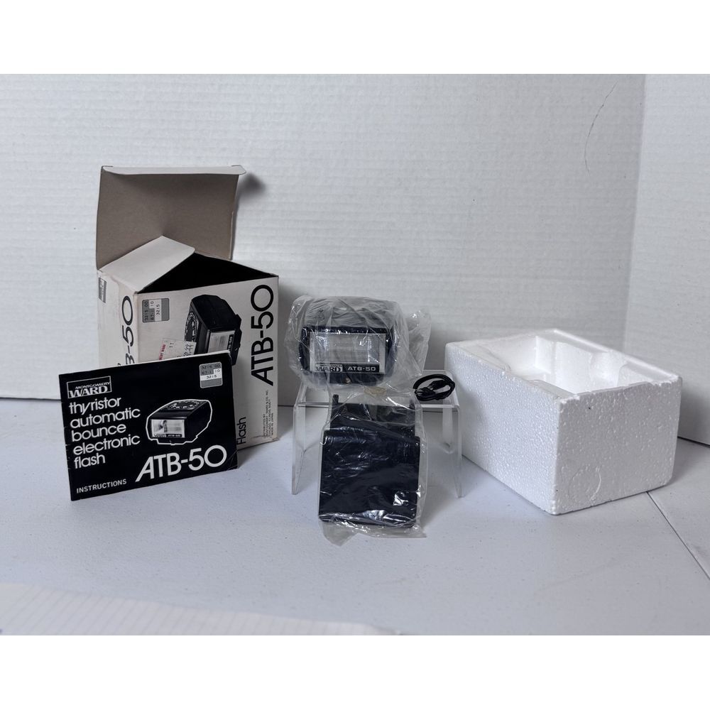 ATB-50 Thyristor Automatic Bounce Electronic Flash Shoe Mount Montgomery Ward